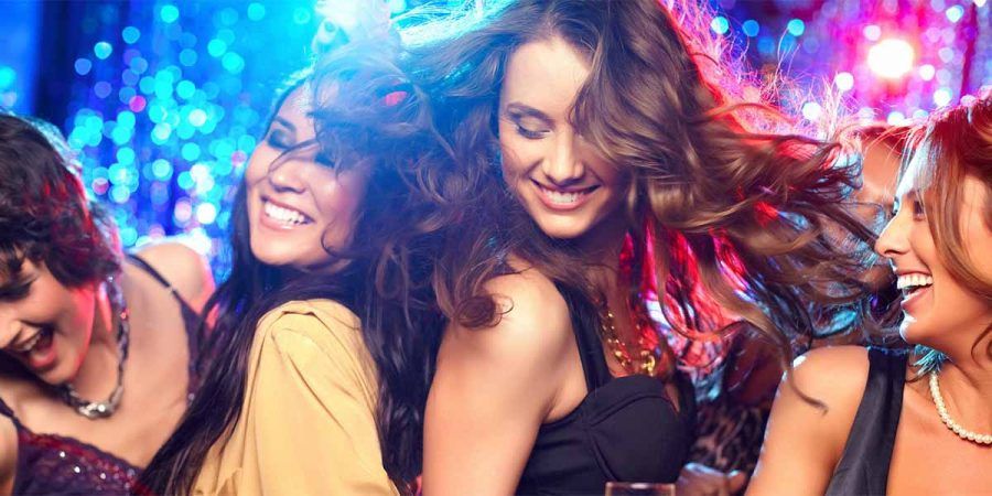 Cena con limusina y disco en Madrid