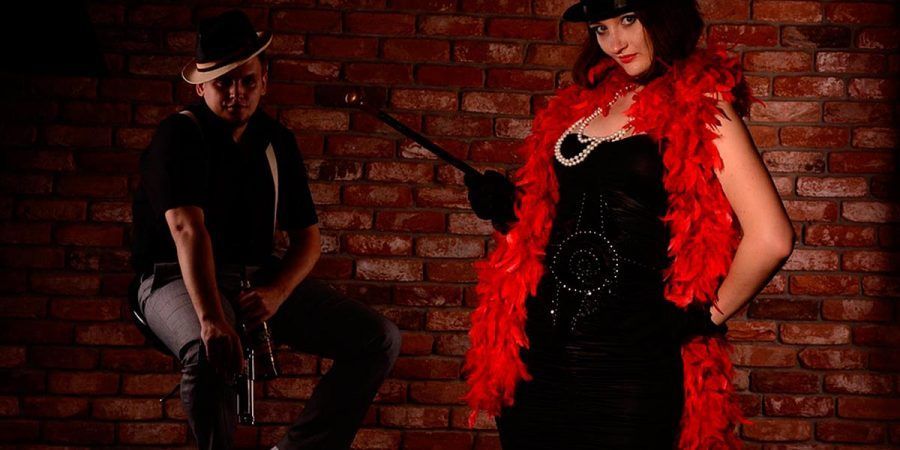 Clase de burlesque + limusina, ideal despedidas de soltera